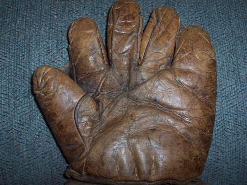 Full Web With Hole in Lining Front